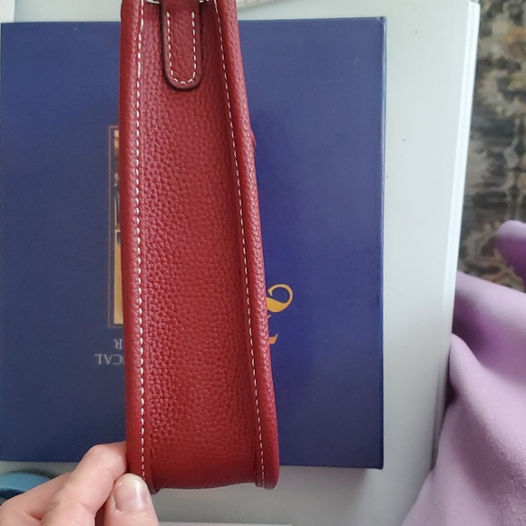 Red Leather Women's Crossbody Bag - Picture 3 of 5